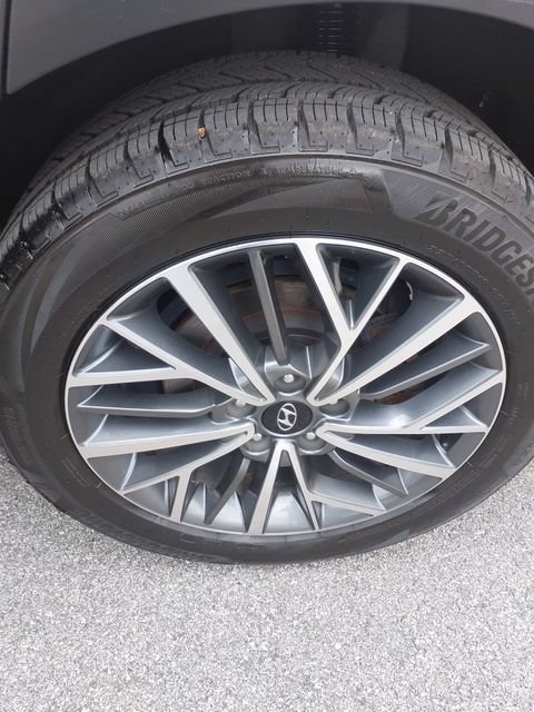 Certified 2021 Hyundai Tucson Ultimate w/ Cargo Package AWD/4WD image 34