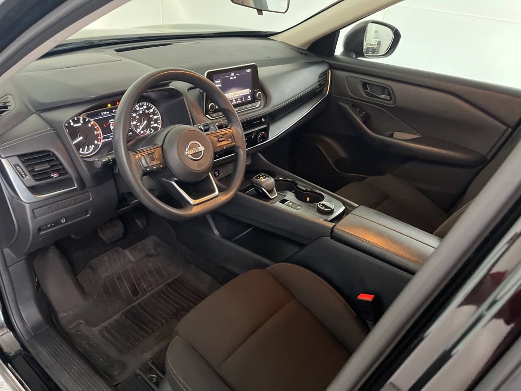 Used 2024 Nissan Rogue S AWD/4WD image 25