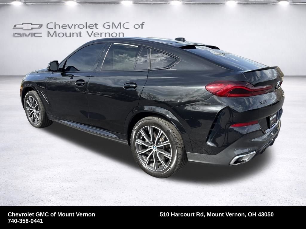 Used 2024 BMW X6 xDrive40i w/ Premium Package AWD/4WD image 3