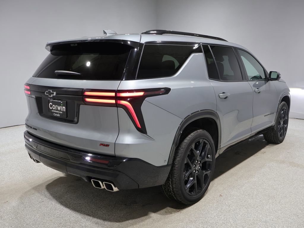 Used 2024 Chevrolet Traverse RS w/ LPO, Floor Liner Package image 2