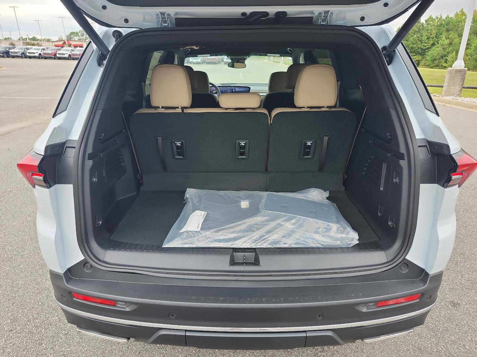 New 2026 Buick Enclave Preferred image 7