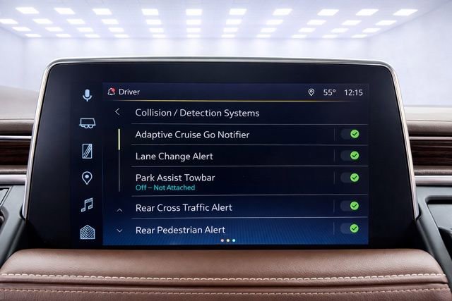 Used 2023 Chevrolet Tahoe High Country image 32