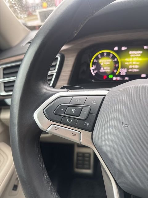 Used 2024 Volkswagen Atlas SEL Premium R-Line image 23