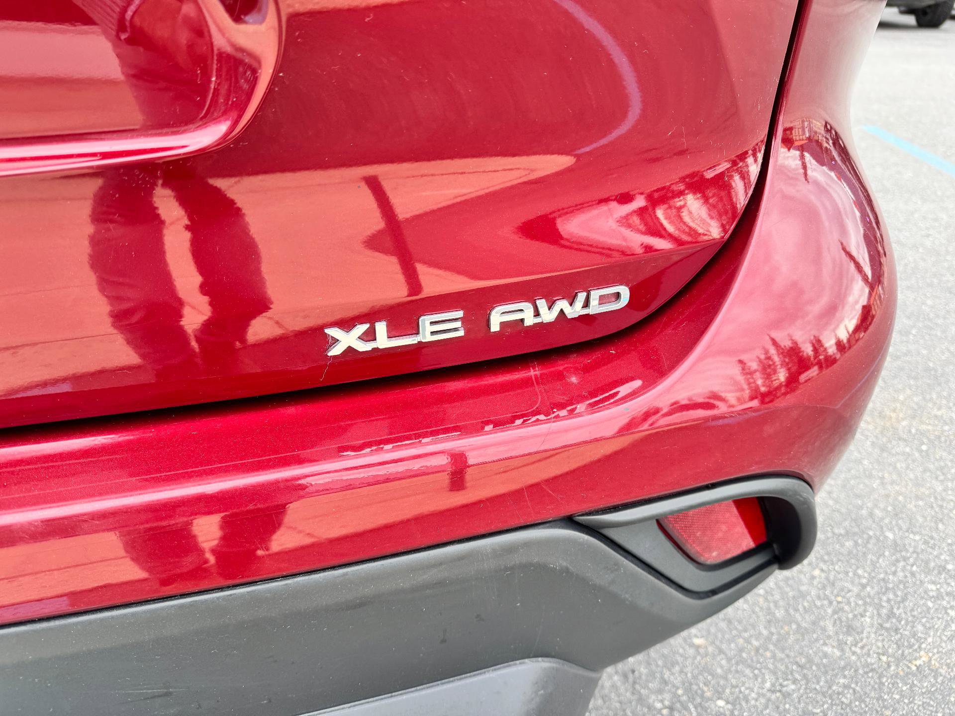 Used 2023 Toyota Highlander XLE image 46