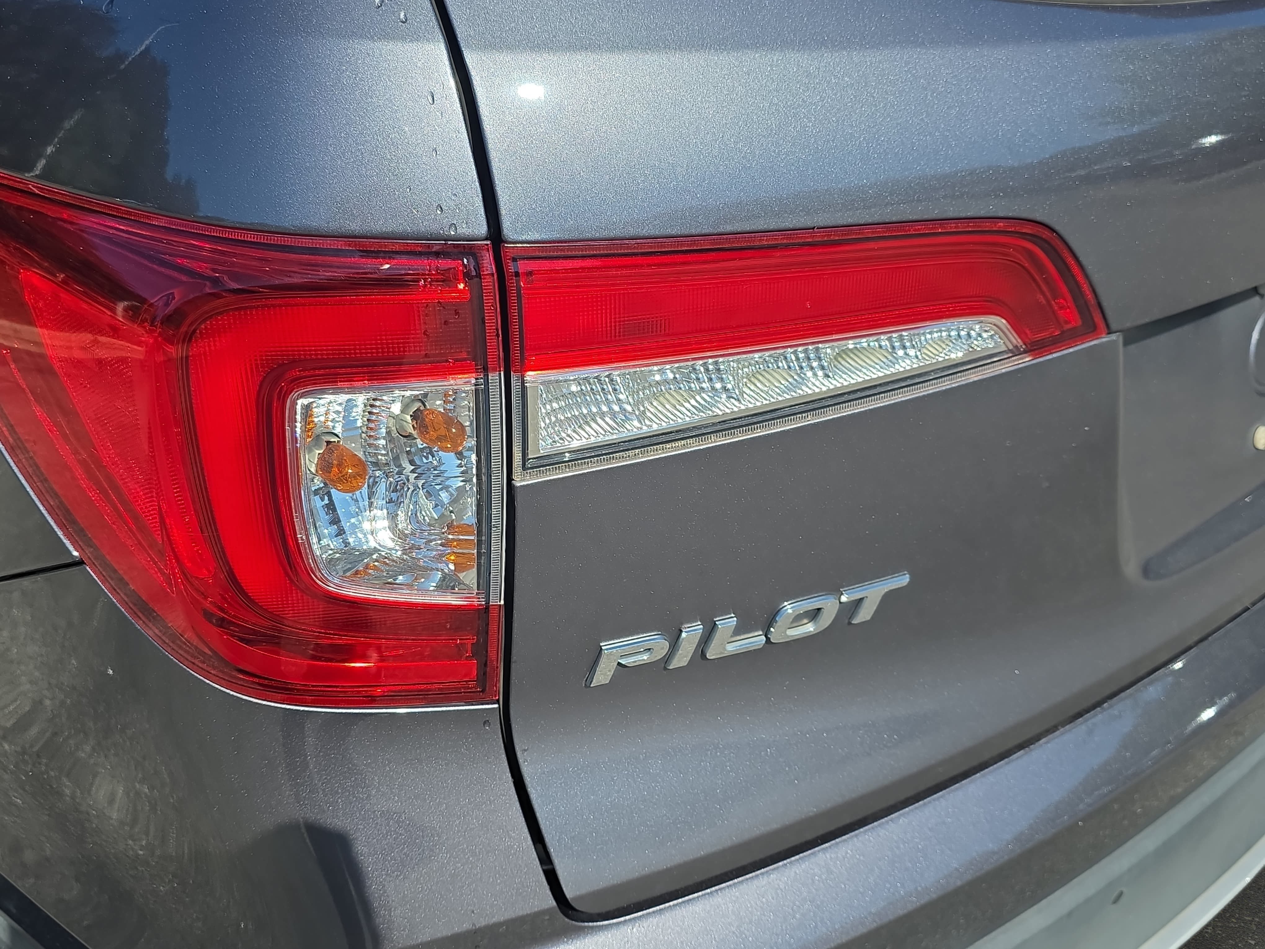 Used 2019 Honda Pilot Touring image 31