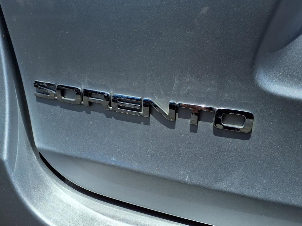 Used 2020 Kia Sorento LX image 27
