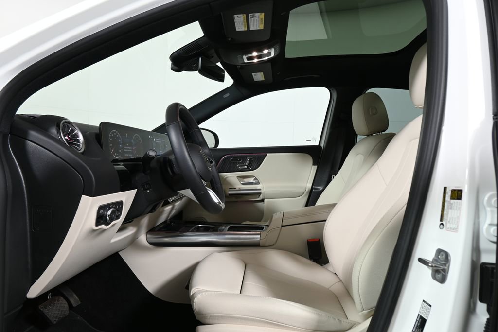 Used 2026 Mercedes-Benz GLA 250 4MATIC image 3