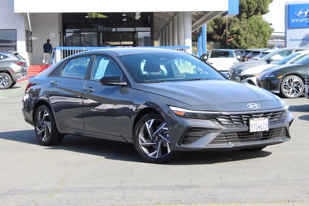 Used 2025 Hyundai Elantra SEL