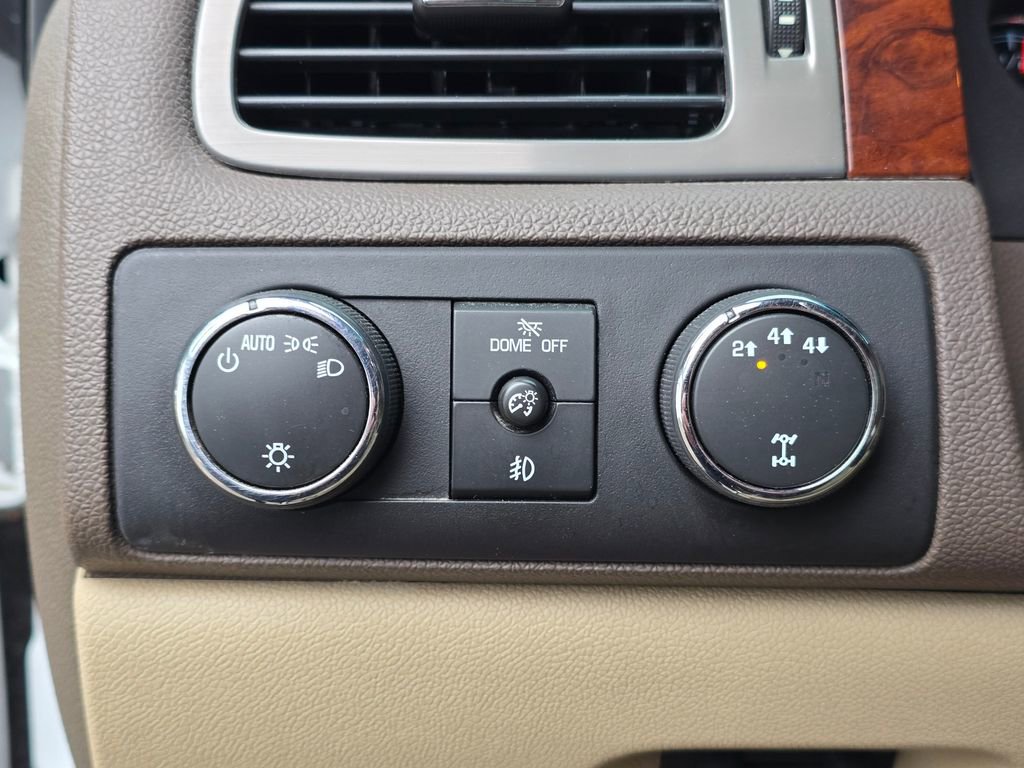 Used 2013 Chevrolet Silverado 2500 LTZ w/ LTZ Plus Package image 61