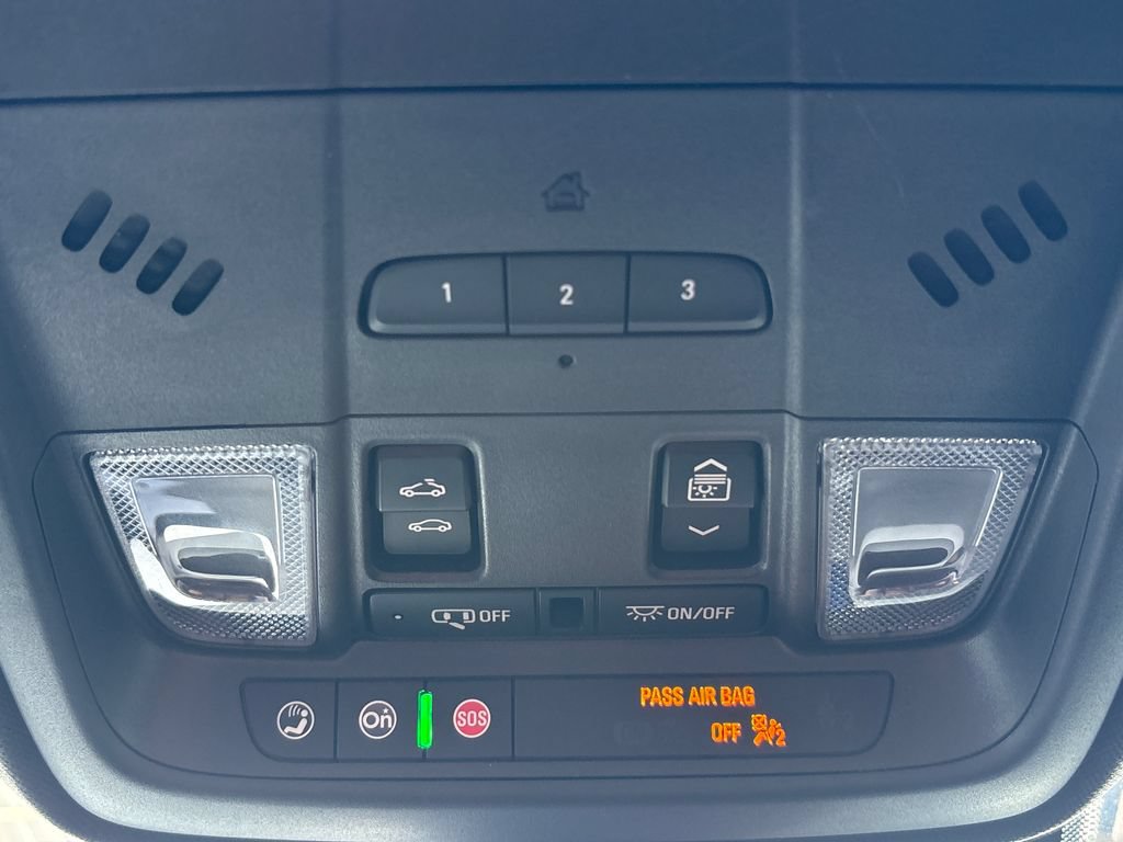 Used 2020 Cadillac XT4 Sport w/ Cold Weather Package FWD image 33