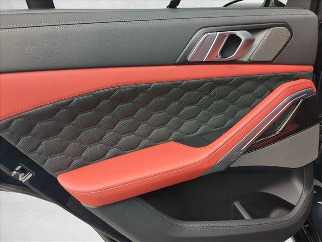 Used 2025 BMW X6 M Competition w/ Executive Package image 21
