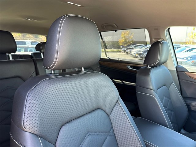 New 2026 Volkswagen Atlas SE image 18