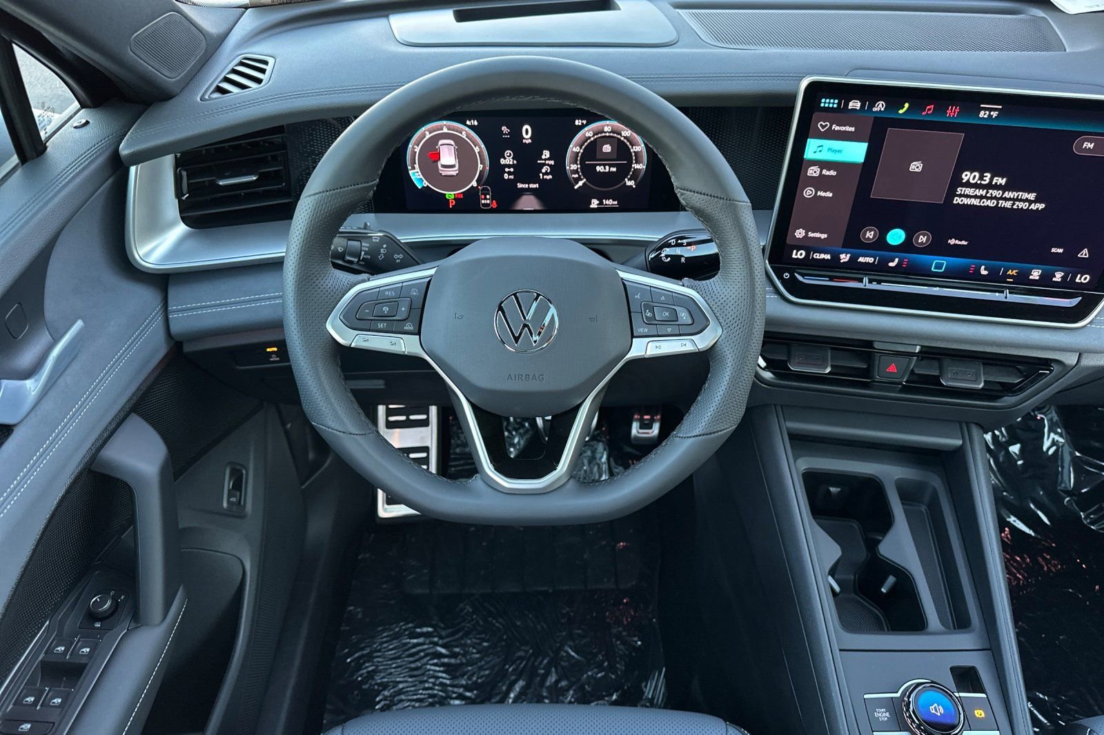 New 2026 Volkswagen Tiguan SE R-Line FWD image 14