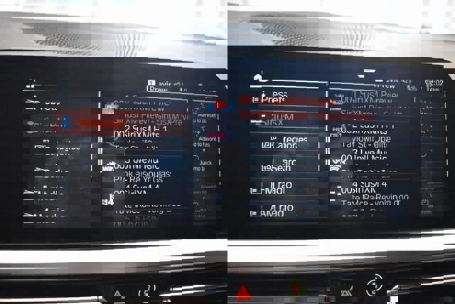 Used 2021 BMW 330i xDrive Sedan w/ Premium Package image 29