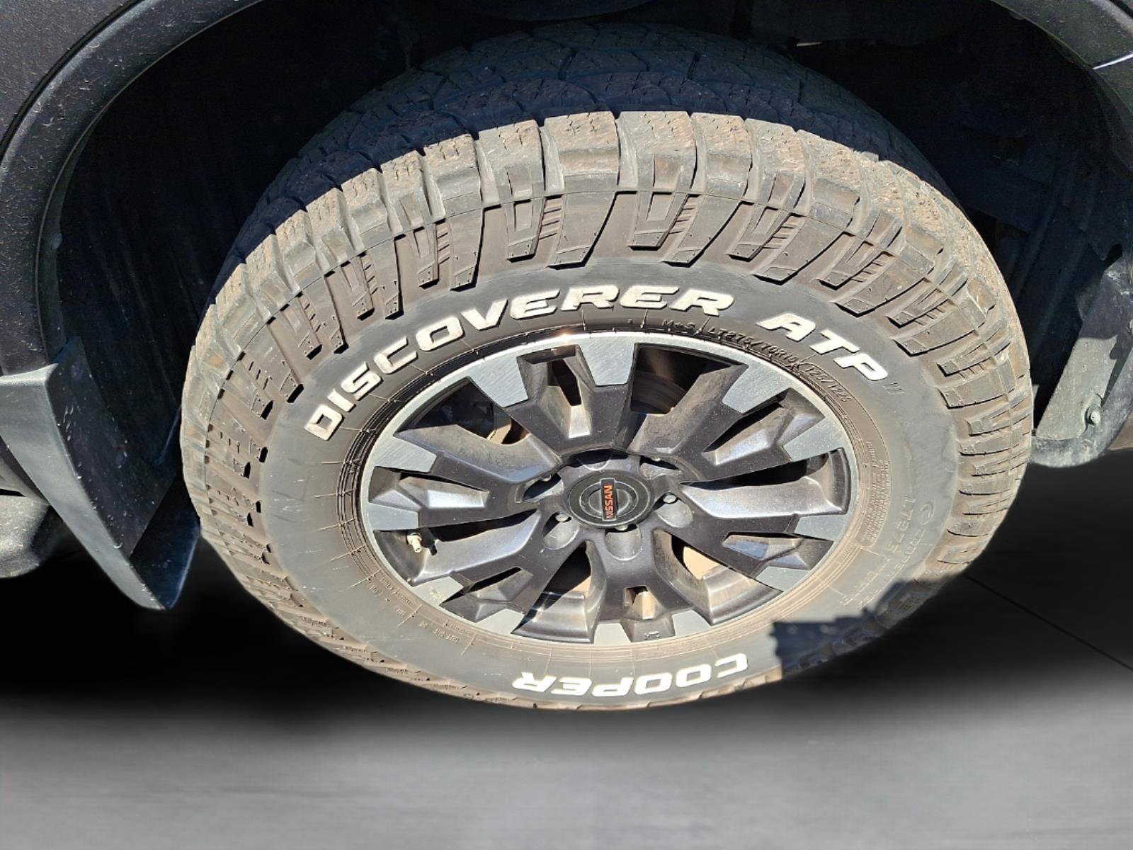 Used 2020 Nissan Titan PRO-4X w/ Pro-4x Convenience Package AWD/4WD image 7