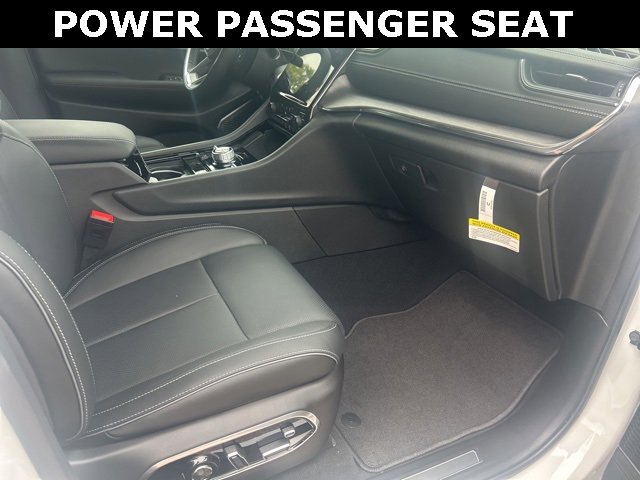 New 2025 Jeep Grand Cherokee L Overland w/ Luxury Tech Group IV image 51