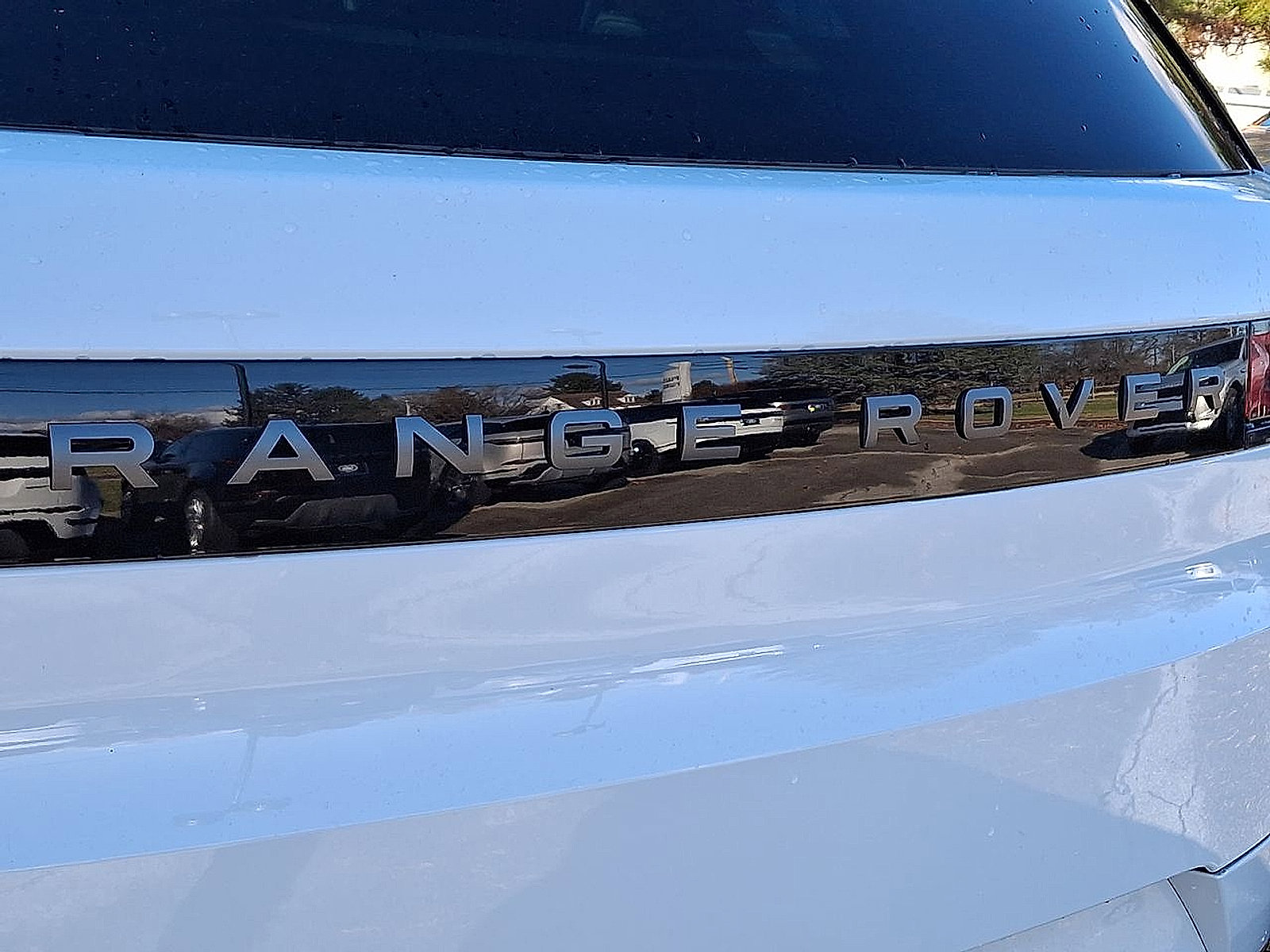 New 2025 Land Rover Range Rover Sport Dynamic SE AWD/4WD image 28