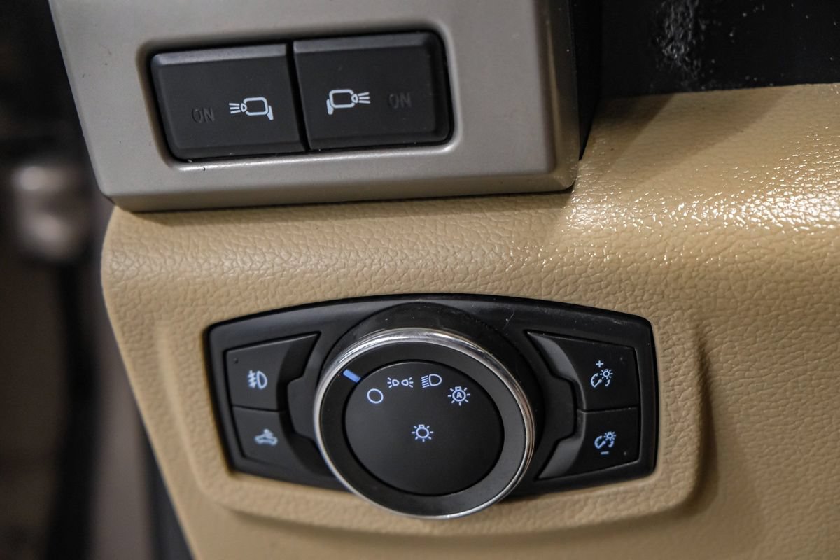 Used 2020 Ford F250 Lariat w/ Tremor Off-Road Package AWD/4WD image 29