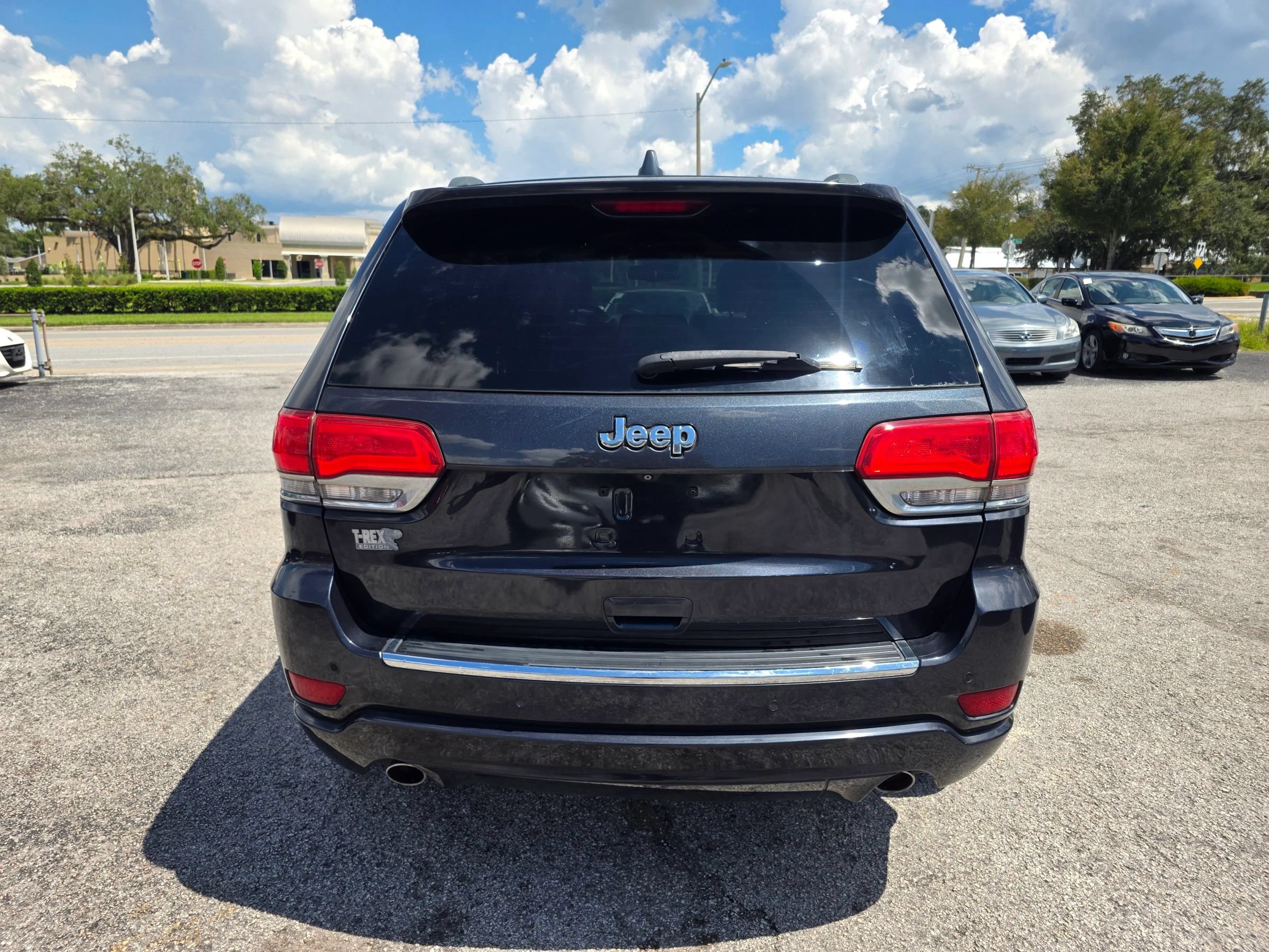 Used 2014 Jeep Grand Cherokee Overland w/ Advanced Technology Group RWD image 6