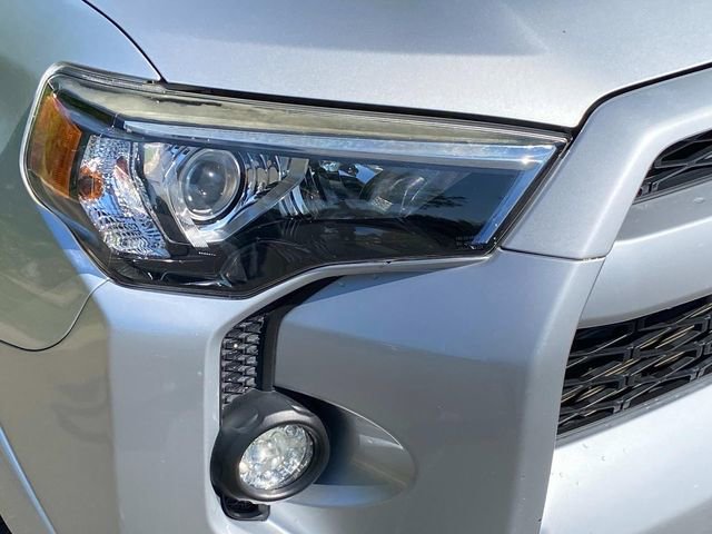 Used 2019 Toyota 4Runner SR5 Premium RWD image 4