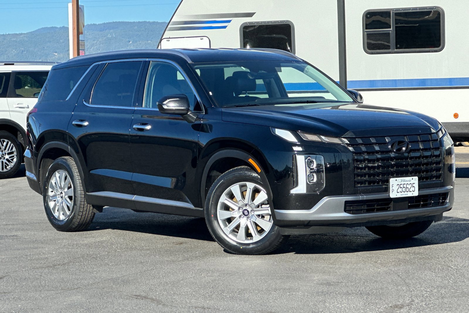 Used 2024 Hyundai Palisade SEL image 2