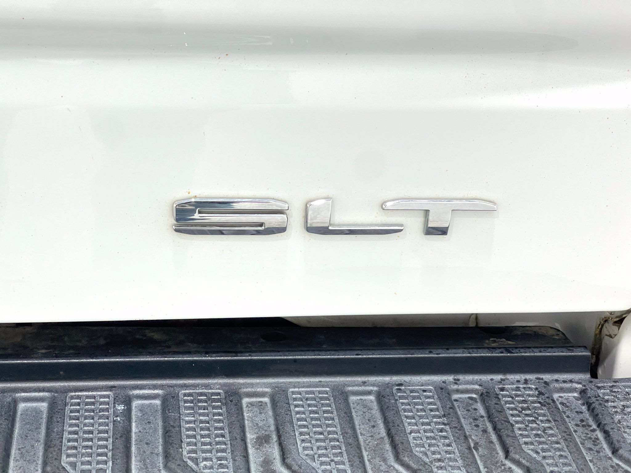 Used 2019 GMC Sierra 1500 SLT w/ SLT Premium Plus Package AWD/4WD image 40