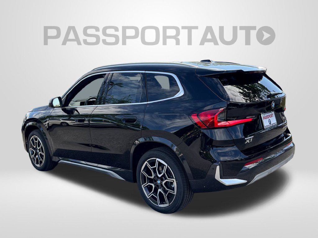 New 2026 BMW X1 xDrive28i w/ Technology Package AWD/4WD image 3