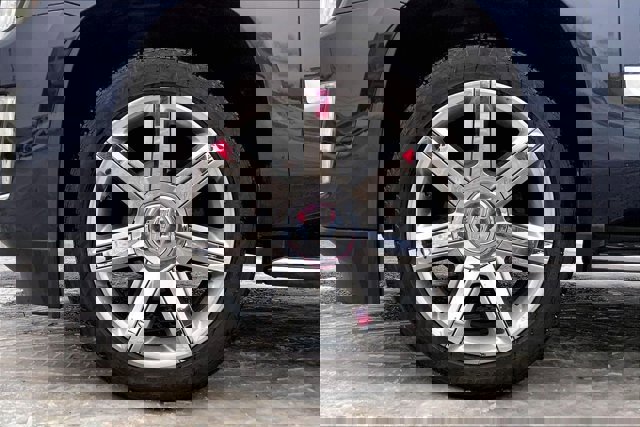 Used 2019 Cadillac Escalade ESV Luxury image 8