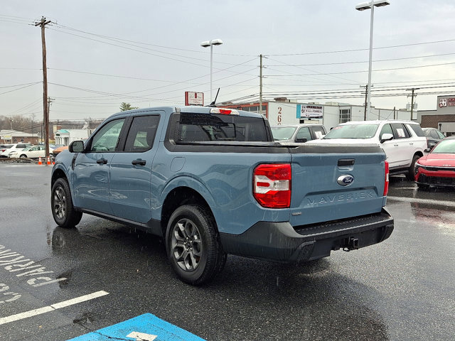 Used 2023 Ford Maverick XLT image 4