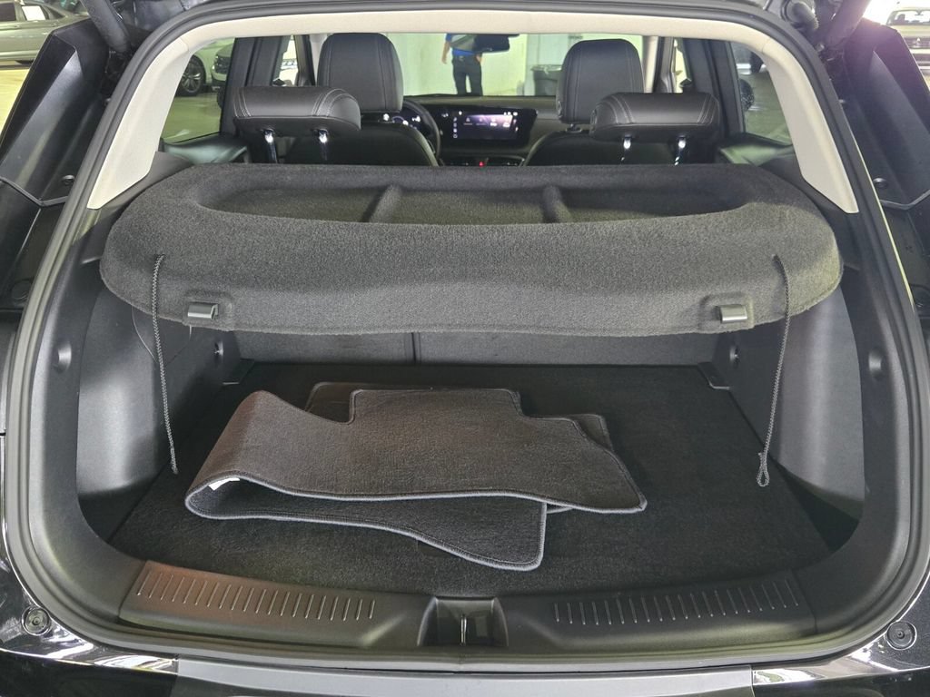 Used 2025 Buick Encore GX Preferred w/ Comfort Package FWD image 15