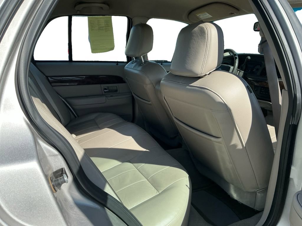 Used 2010 Mercury Grand Marquis LS image 22