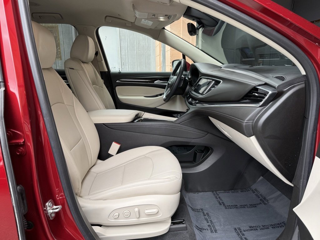Used 2022 Buick Enclave Premium w/ Surround and Sites Package image 18