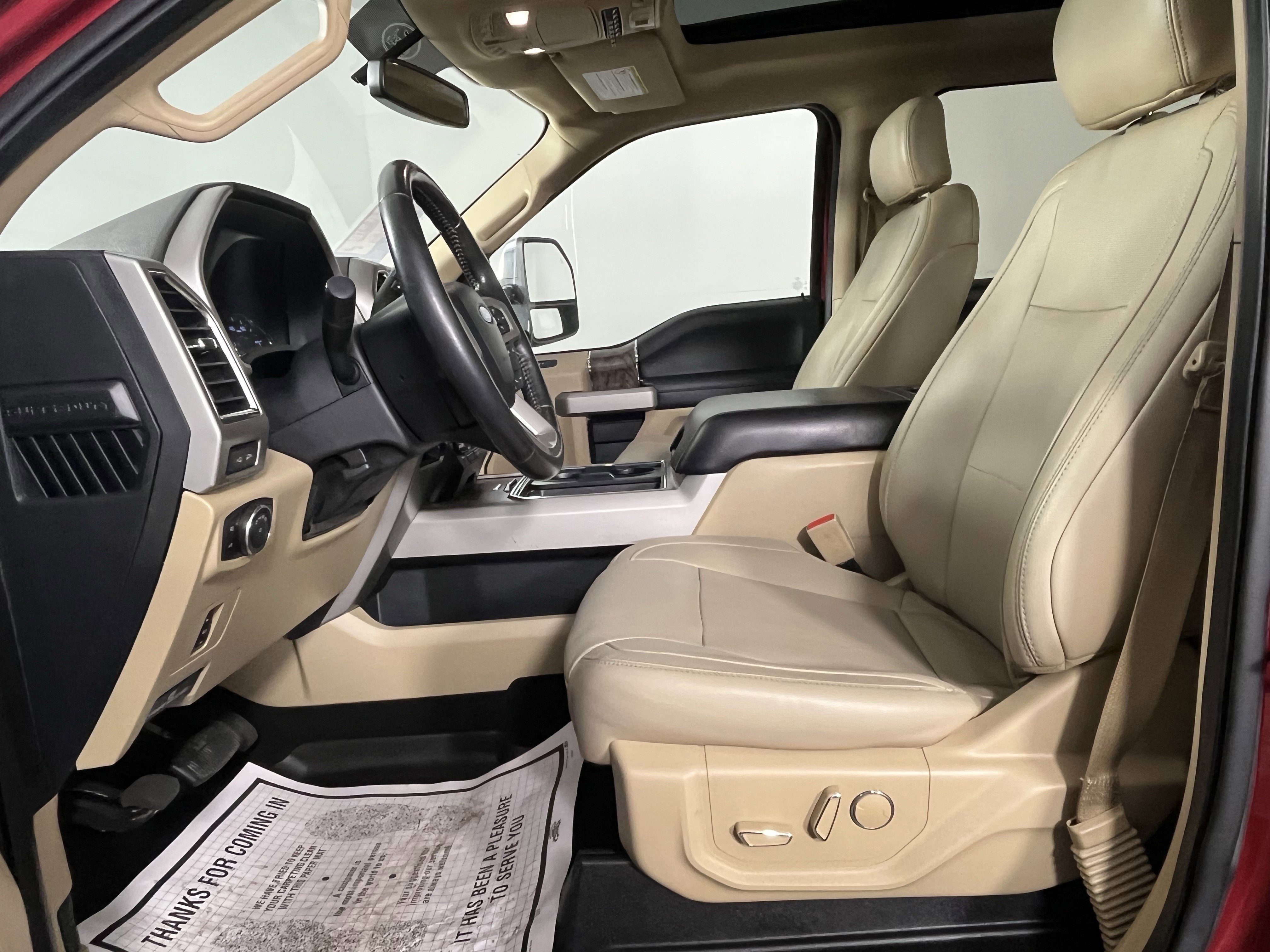 Used 2018 Ford F350 Lariat w/ Chrome Package image 11
