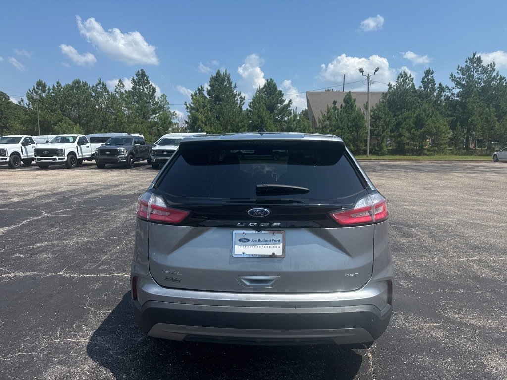 Used 2024 Ford Edge SEL image 17