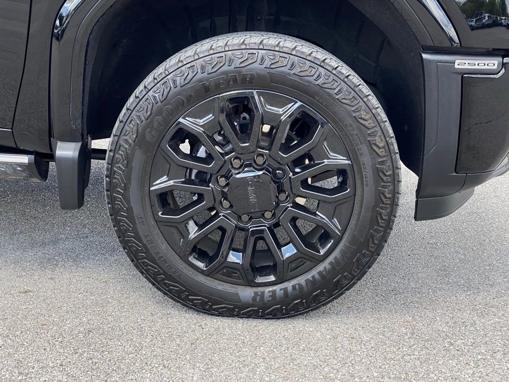 Used 2025 GMC Sierra 2500 Denali Ultimate AWD/4WD image 32
