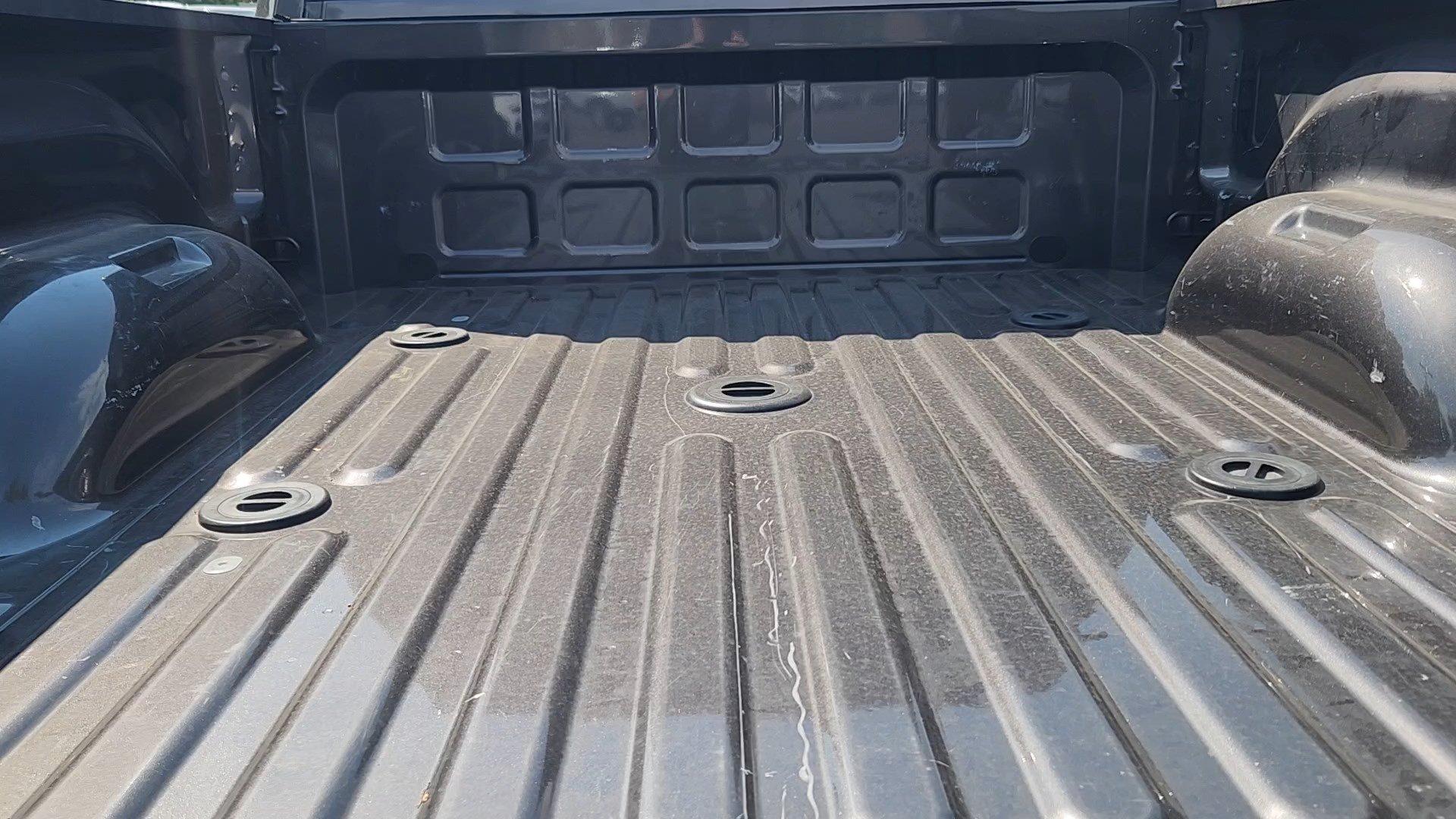 Used 2025 RAM 2500 Laramie AWD/4WD image 41