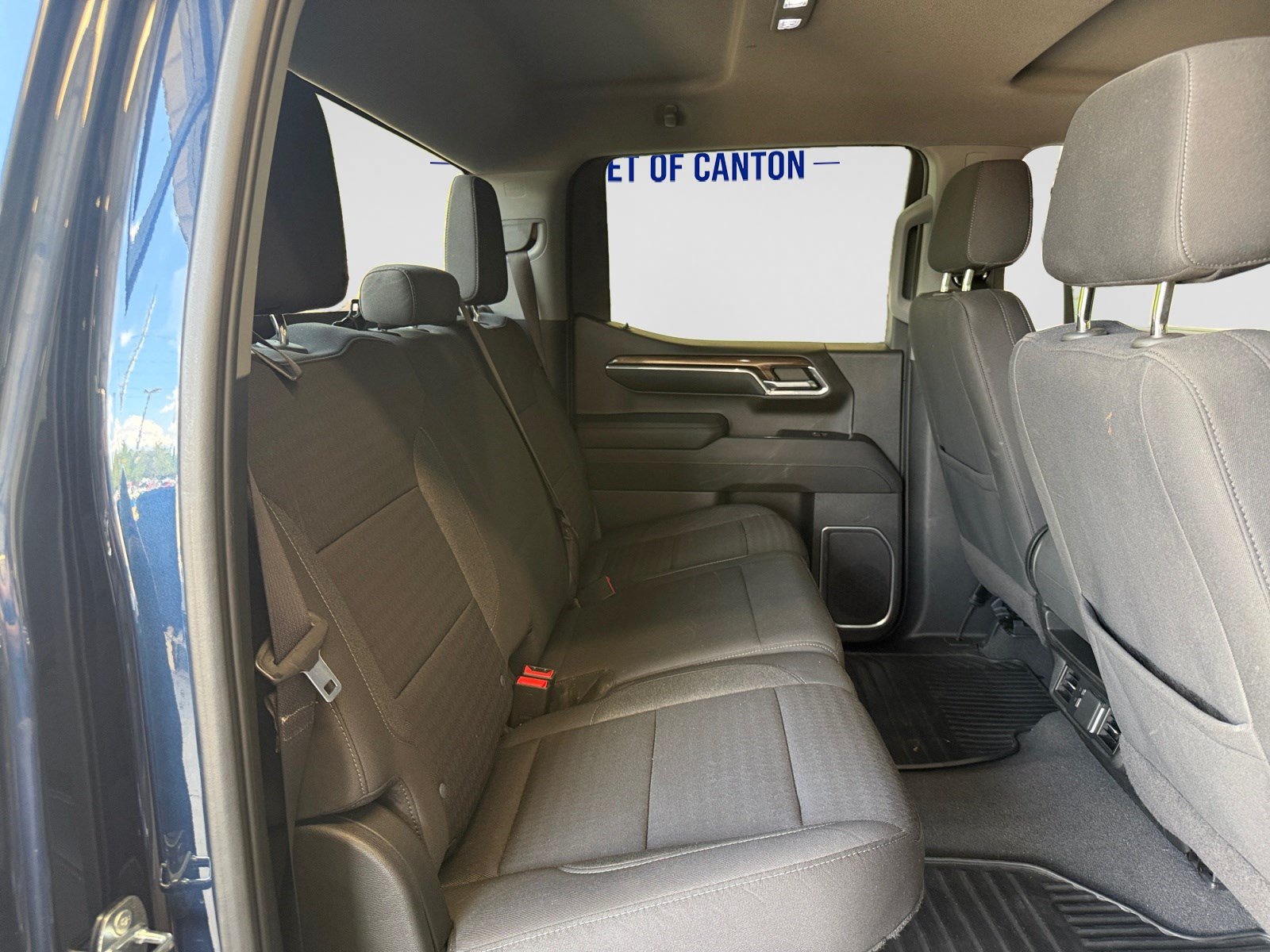 Used 2023 Chevrolet Silverado 1500 LT AWD/4WD image 15