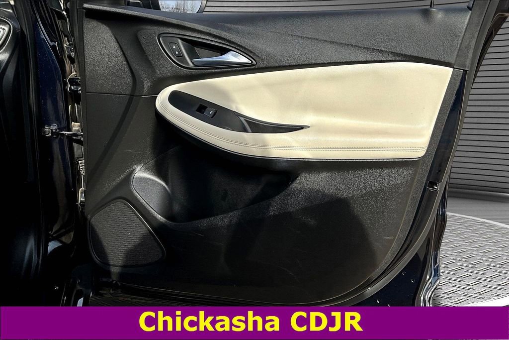 Used 2021 Buick Encore GX Essence w/ Sport Touring Package image 26