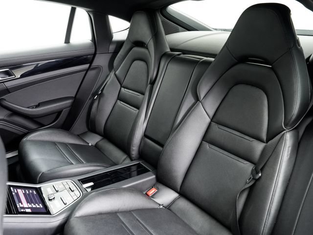 Used 2019 Porsche Panamera 4 AWD/4WD image 27