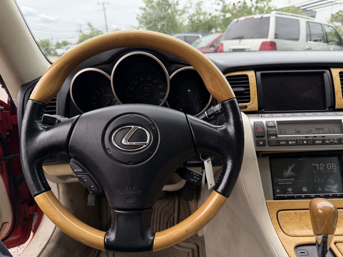 Used 2005 Lexus SC 430 Convertible RWD image 18
