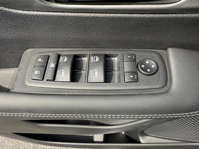 New 2026 Chrysler Voyager LX image 13