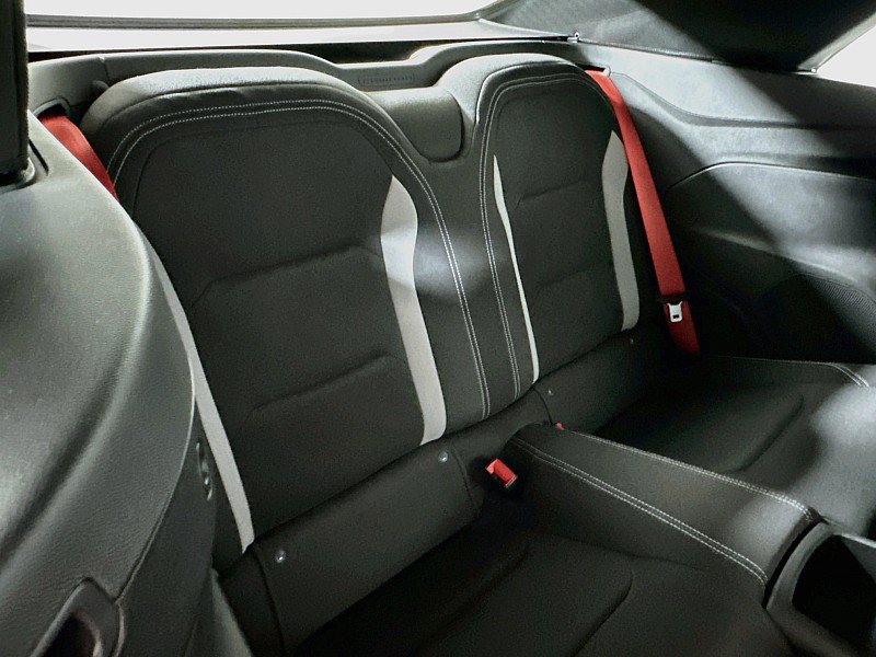Used 2022 Chevrolet Camaro LT RWD image 27
