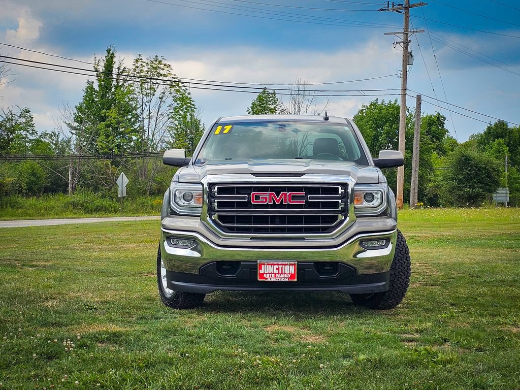 Used 2017 GMC Sierra 1500 SLE w/ SLE Value Package AWD/4WD image 9