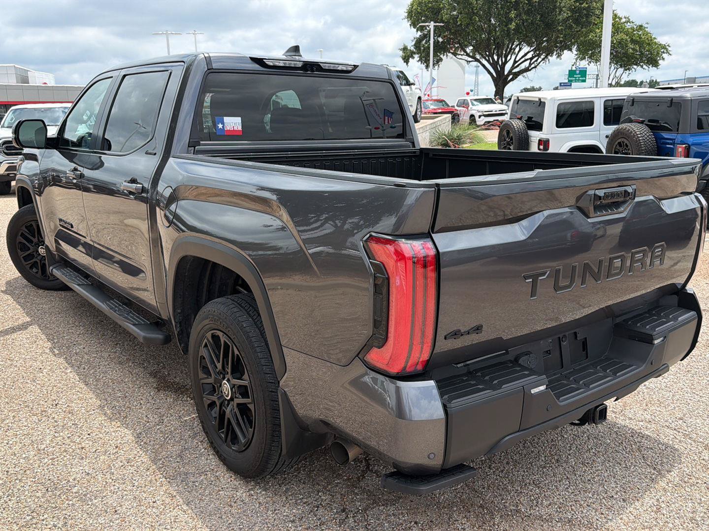 Used 2024 Toyota Tundra Limited AWD/4WD image 5