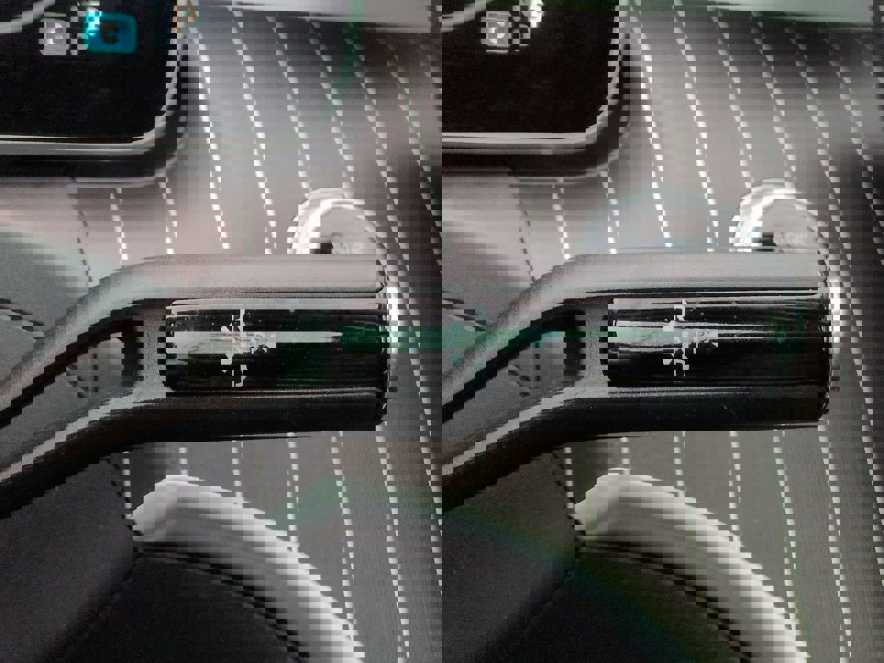 Used 2023 Mercedes-Benz C 300 Sedan image 27