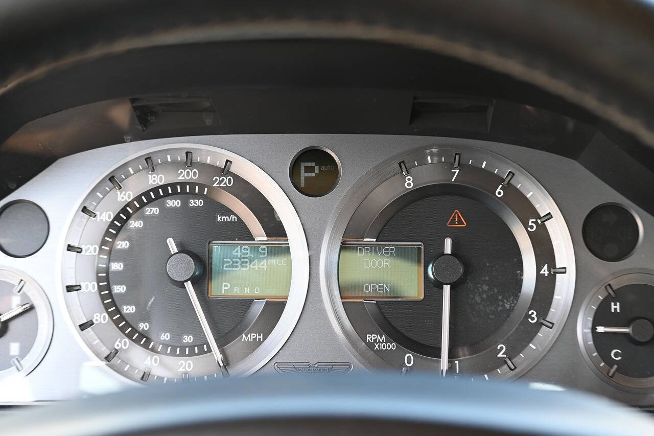 Used 2005 Aston Martin DB9 Volante image 17