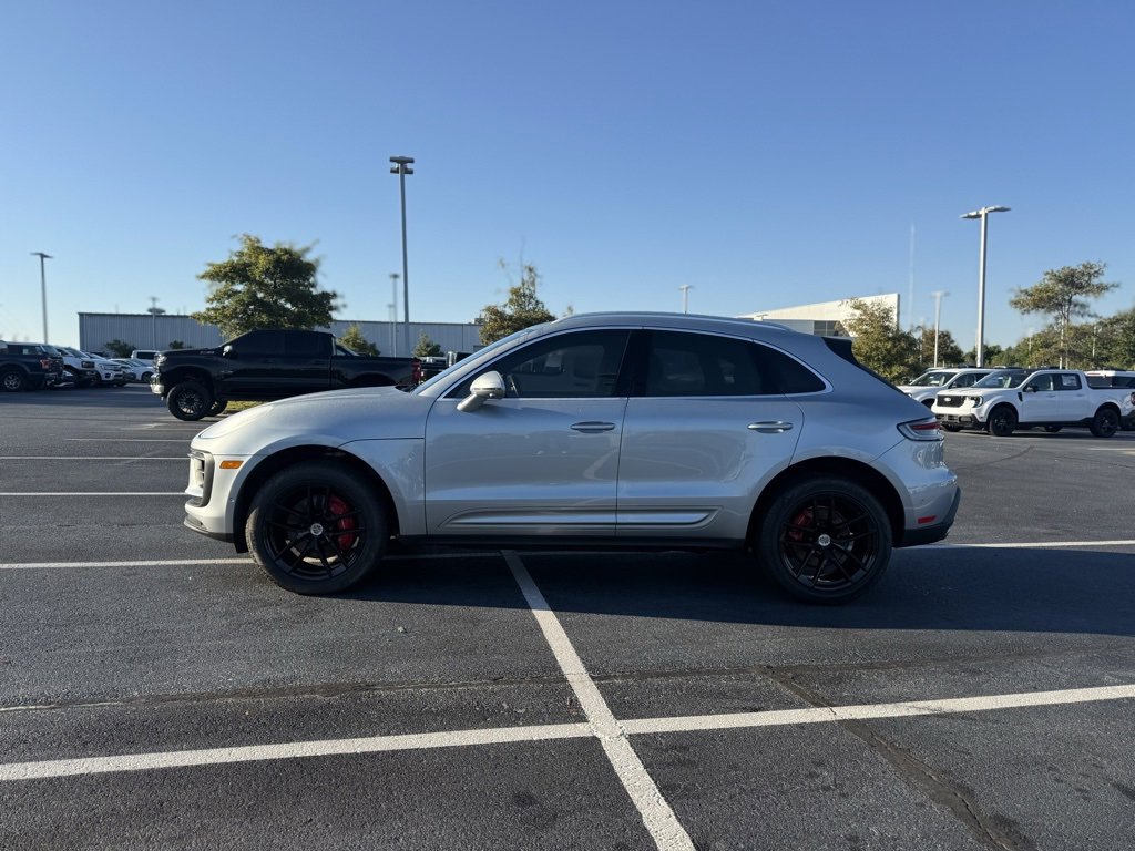 Used 2022 Porsche Macan S w/ Premium Package Plus image 4