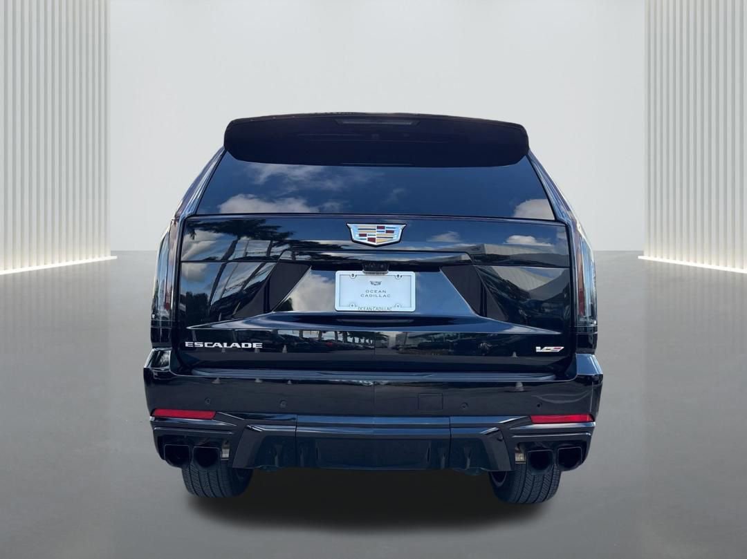 Used 2025 Cadillac Escalade V image 6