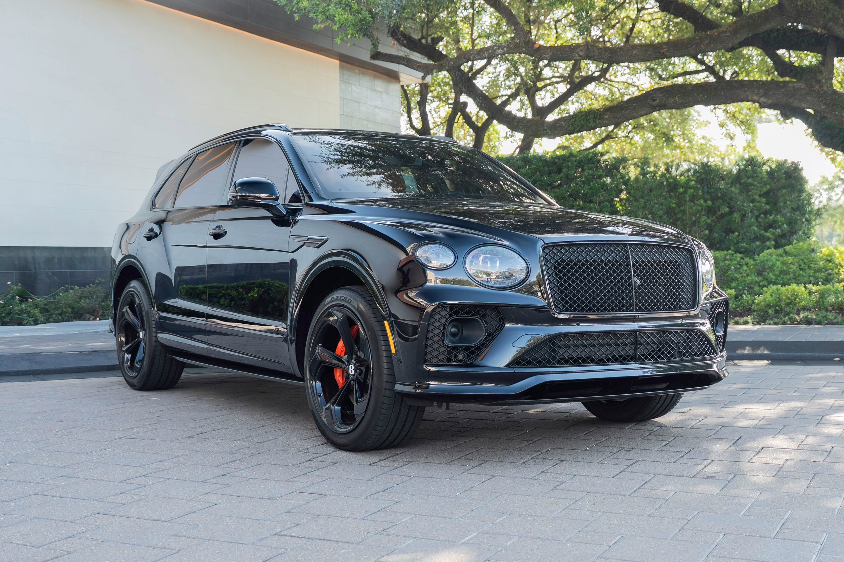Certified 2023 Bentley Bentayga AWD/4WD image 13