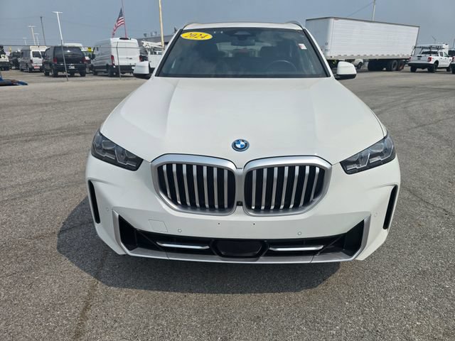 Used 2024 BMW X5 xDrive50e AWD/4WD image 9